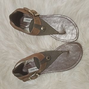Steve Madden Saffari T Strap Flat Sandals Size 8.5